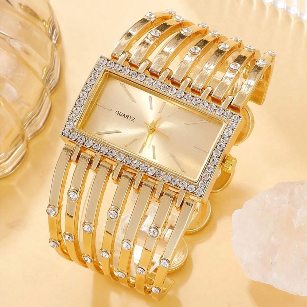 🆕 Rhinestone Rectangle Bracelet Watch